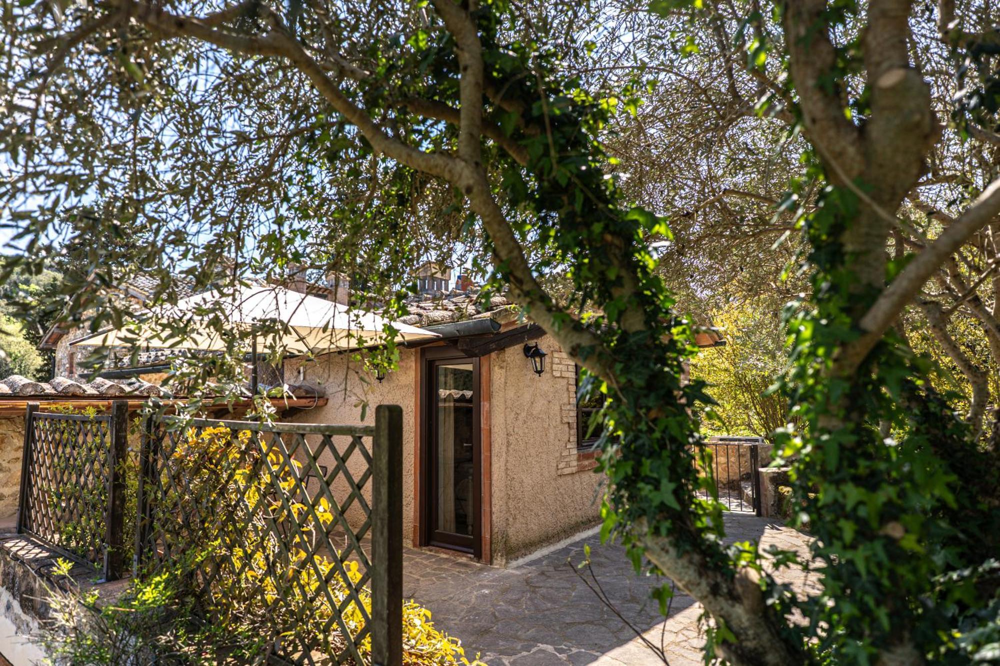Maison d'hôtes Borgo Il Poggiaccio Residenza D'Epoca à Sovicille Extérieur photo